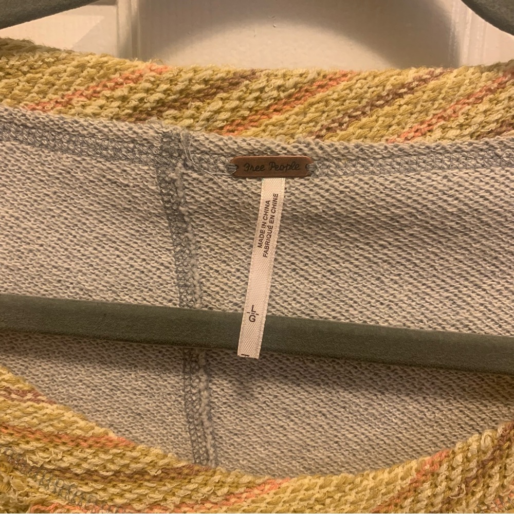 FREE PEOPLE CATALINA SUNSET DROP SHOULDER CROP SWEATSHIRT - Picture 4 of 6